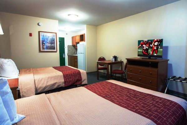 Hotel Red Roof Suites Dickinson